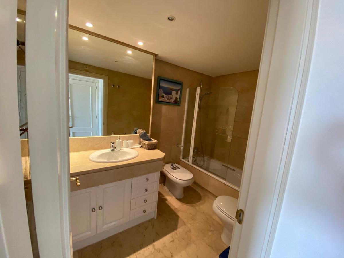 מארבלה Exclusive Puerto Banus Beach Apartment Free Parking Wifi & Swimming Pool מראה חיצוני תמונה