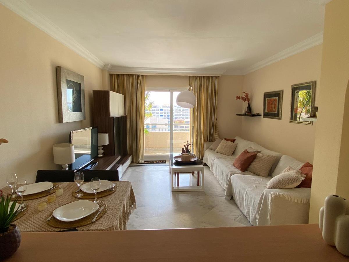 מארבלה Exclusive Puerto Banus Beach Apartment Free Parking Wifi & Swimming Pool מראה חיצוני תמונה